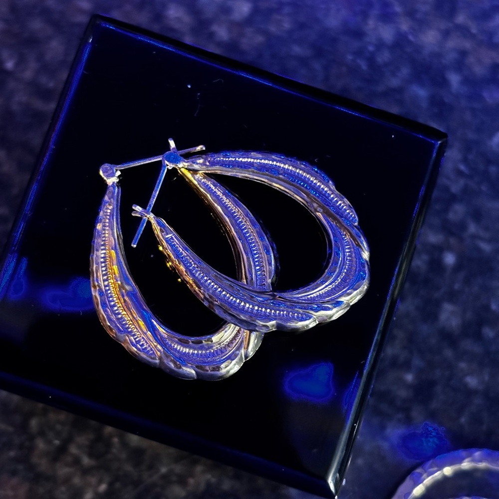 😎Elegant 14K gold Hoop Earrings😎